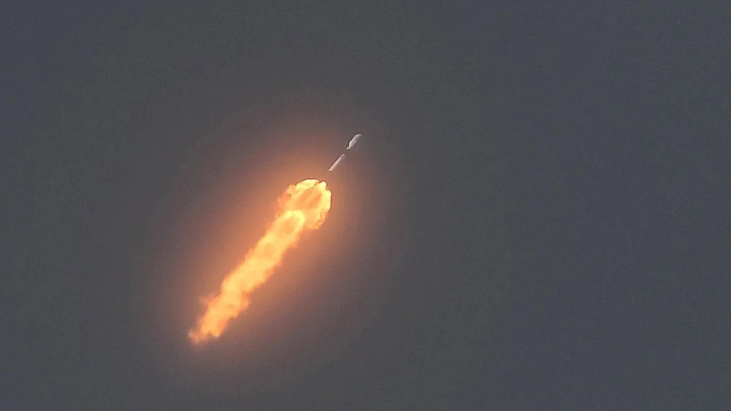 Read more about the article Incredible Trip to Space and Back with the New SpaceX Rocket
